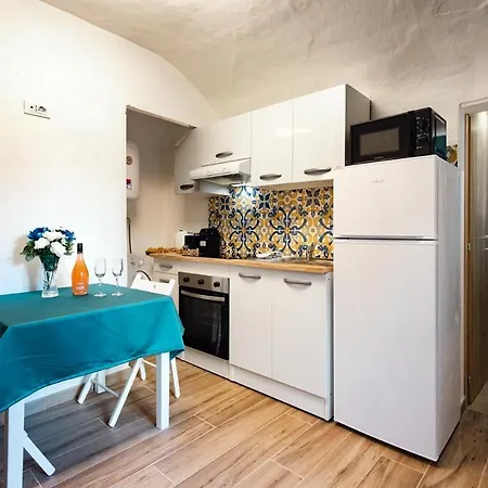 Apartment I Sassi Di House Cefalu